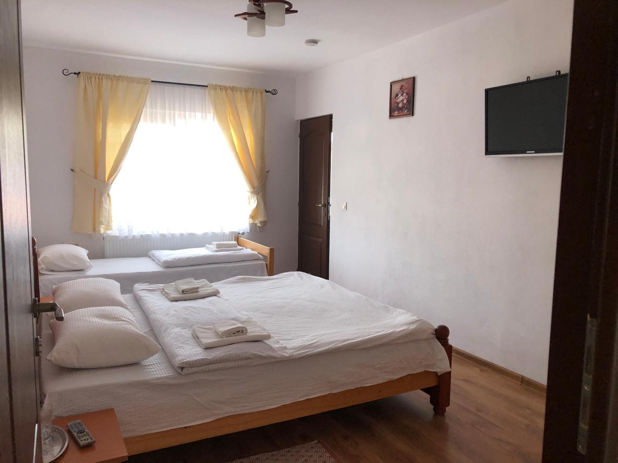 Pensiunea Magnolia Ocna Şugatag Exterior foto